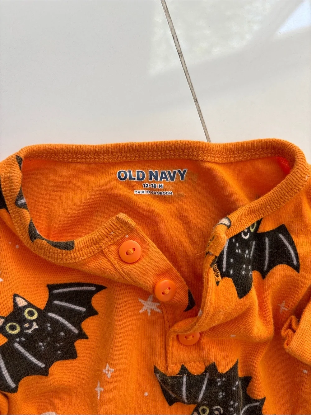 Old Navy Orange Long-Sleeve Halloween Bat Print Baby Bodysuit